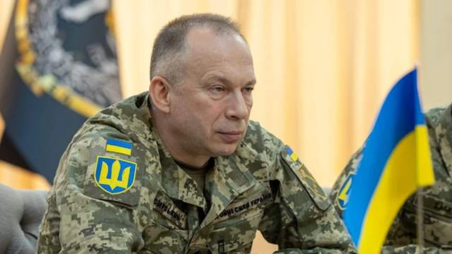 Зеленський змінив керівництво ЗСУ: Сирського замінив Драпатий