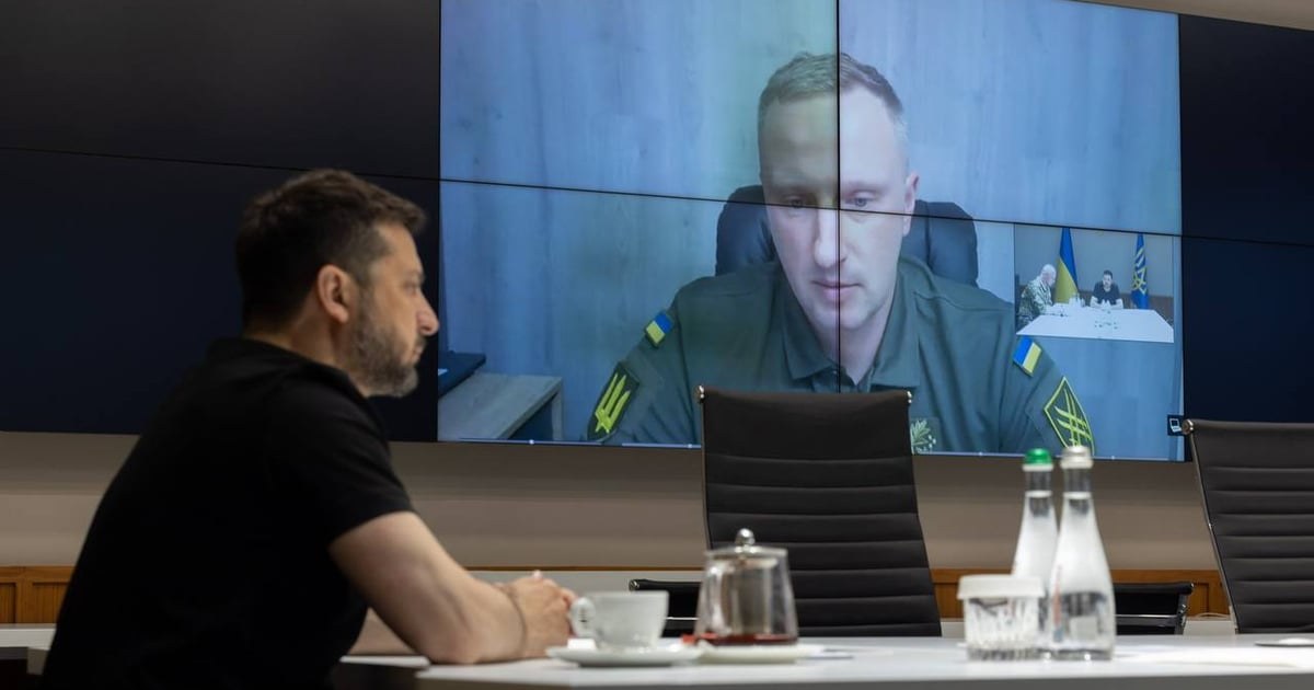 Зеленський 18 липня зібрав шістьох командирів корпусів і анонсував Ставку