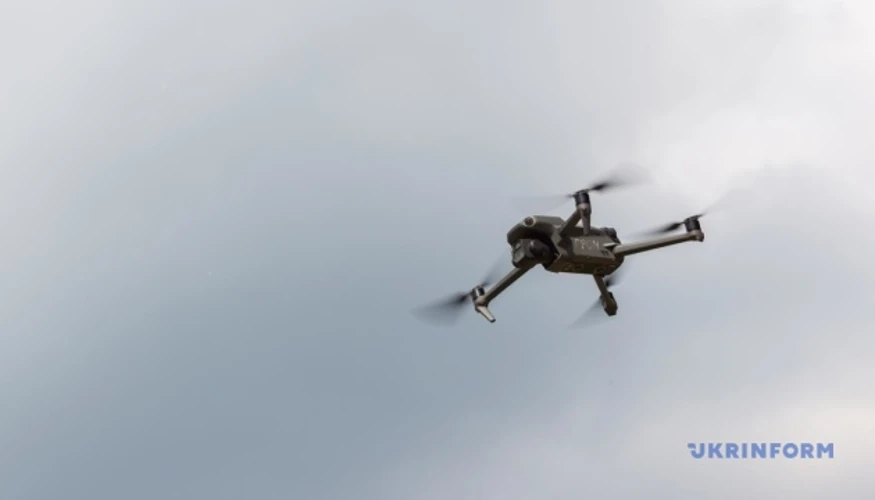 На Харківщині FPV-дрон РФ убив чоловіка біля зупинки