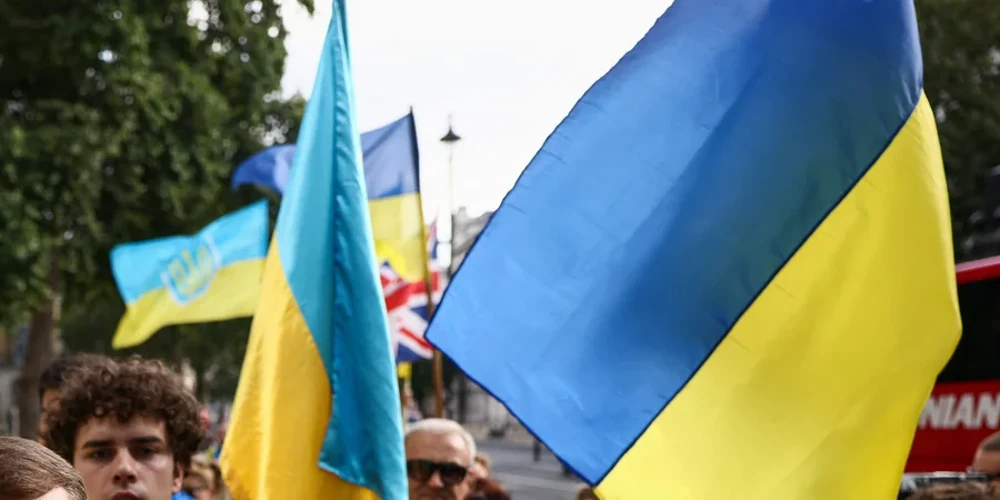 Будівля на проспекті князя Гедиміна у Вільнюсі, з якої зняли український прапор
